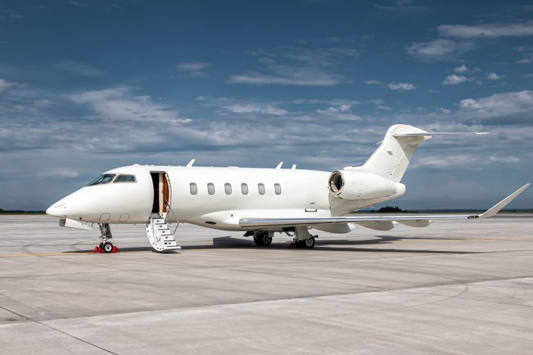 Bombardier Challenger 300