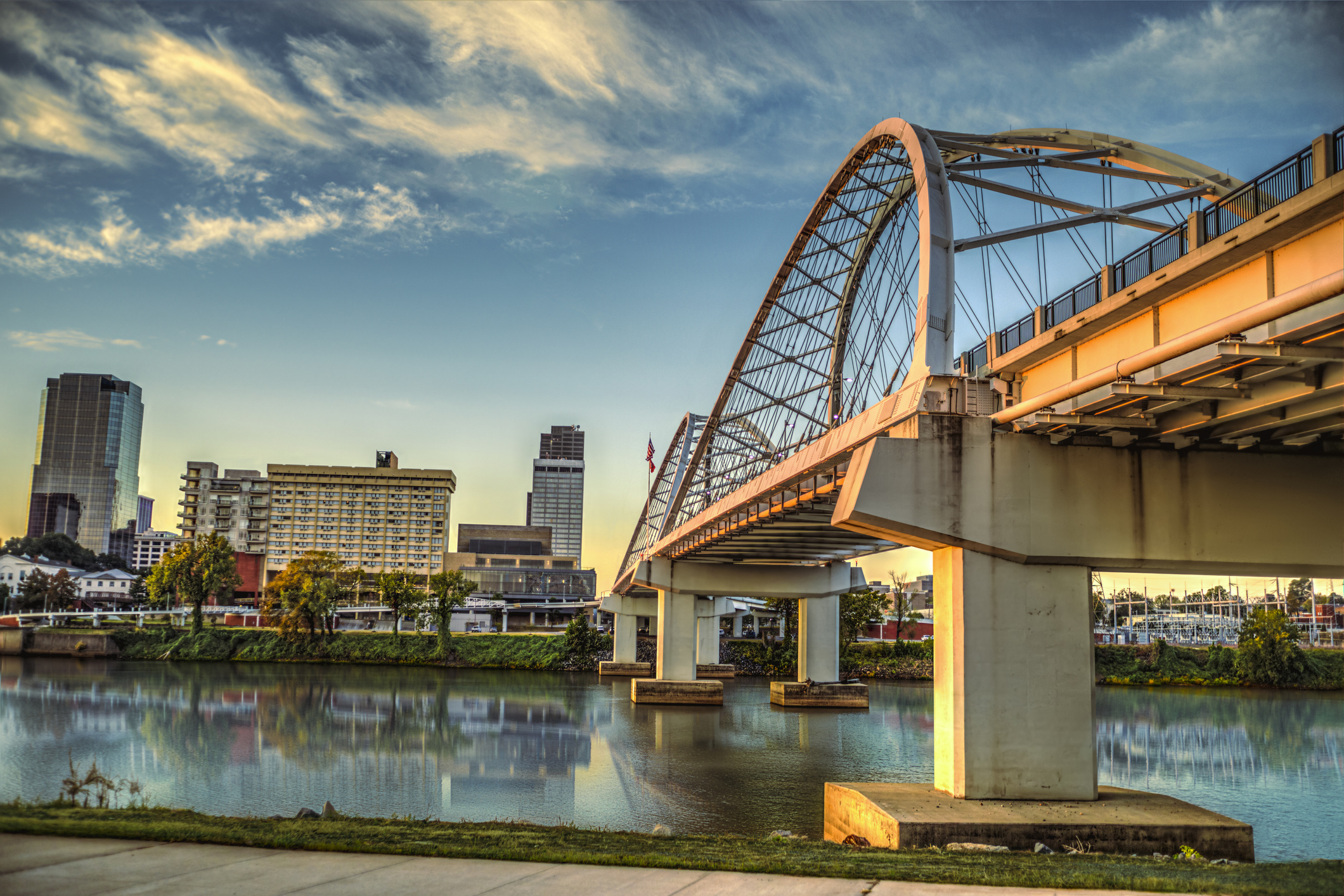 Image of Broadway Street Bridge