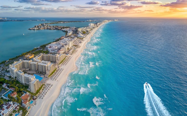 Cancun Private Jet Flights