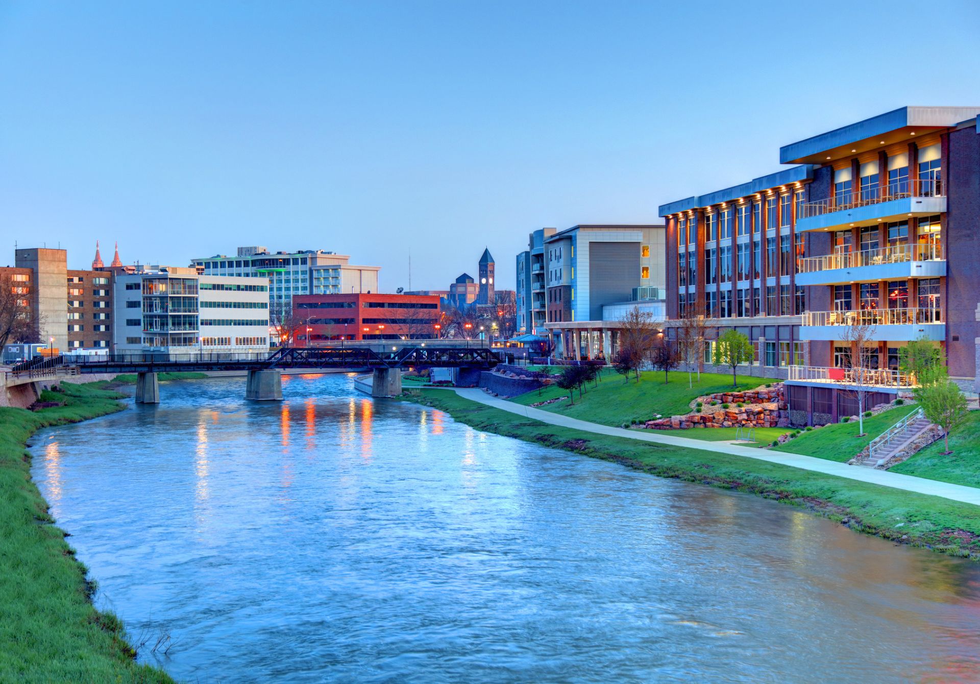 Sioux Falls Private Jet Flights